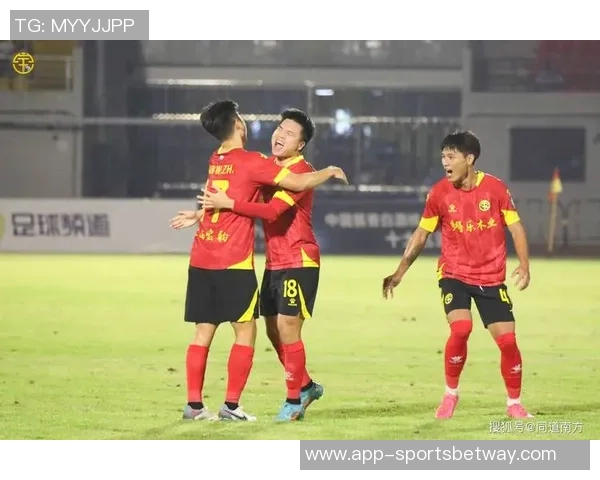 吕品告别平果感慨主场温情愿与球迷共赴更加辉煌的明天 吕品告别平果感慨主场温情愿与球迷共赴更加辉煌的明天