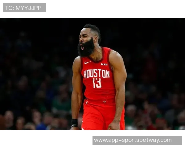 小里直言哈登季后赛表现不如韦德关键球能力存疑引发热议