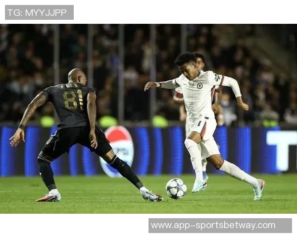 克莱伯森称内马尔天赋依旧卓越埃斯特旺更适合替代他 克莱伯森称内马尔天赋依旧卓越埃斯特旺更适合替代他